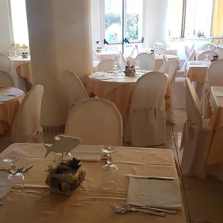Otel Gioiosa 3*
