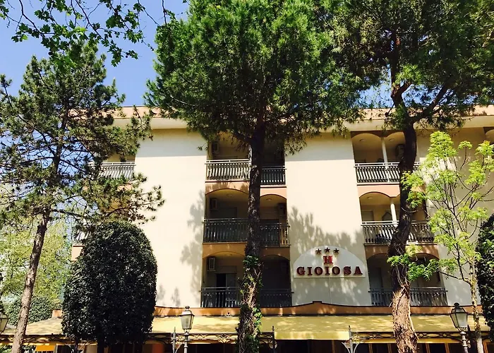 فندق Gioiosa 3*